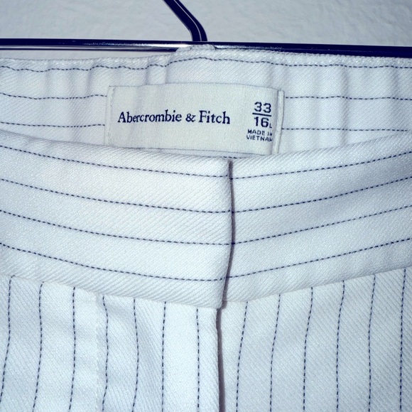 Never Worn- Abercrombie Curve Love Sloane Low Rise Tailored Wide Leg Pant - Picture 2 of 3